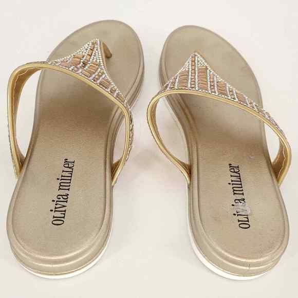 Olivia Miller Gold * Wine And Dine Thong Sandal | Size 7 | 21091501 - Picture 4 of 8
